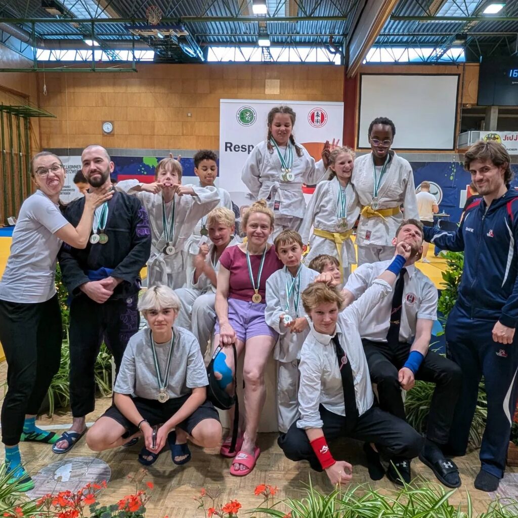 449015331 7751355101610255 1728762791014195670 n